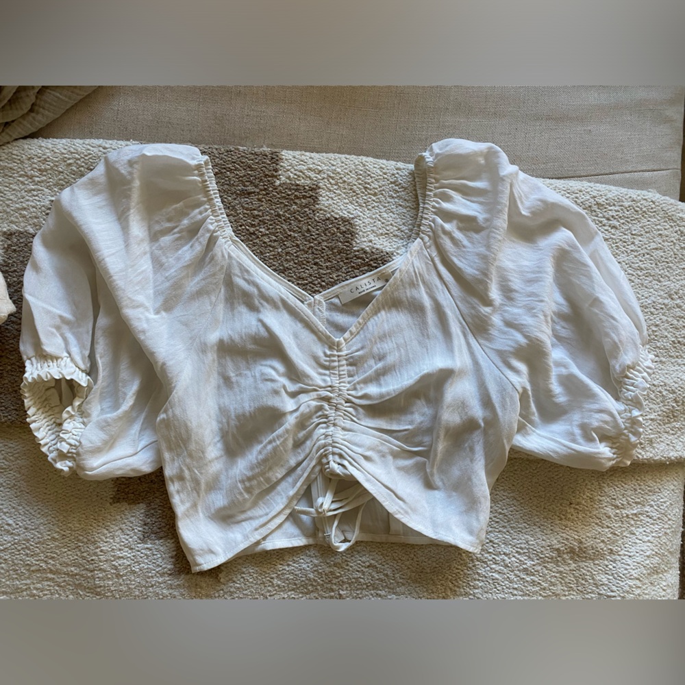 Puff shoulder white crop top